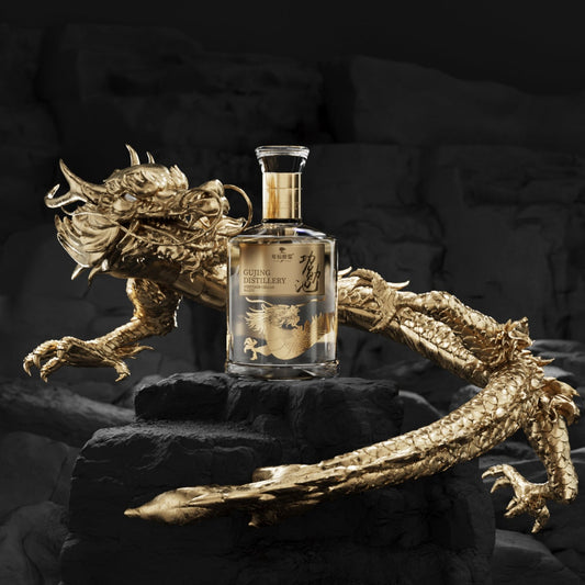 GUJING DISTILLERY - Heritage Cellar Baijiu 古井贡·功勋池 (500ml / 52% Vol.)